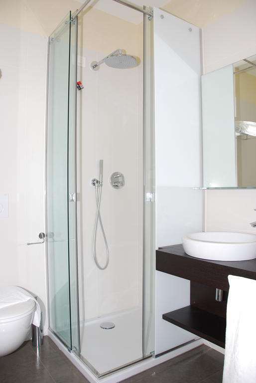 Relais Del Borgo Hotel & Spa 4 Stelle Staffolo Room photo